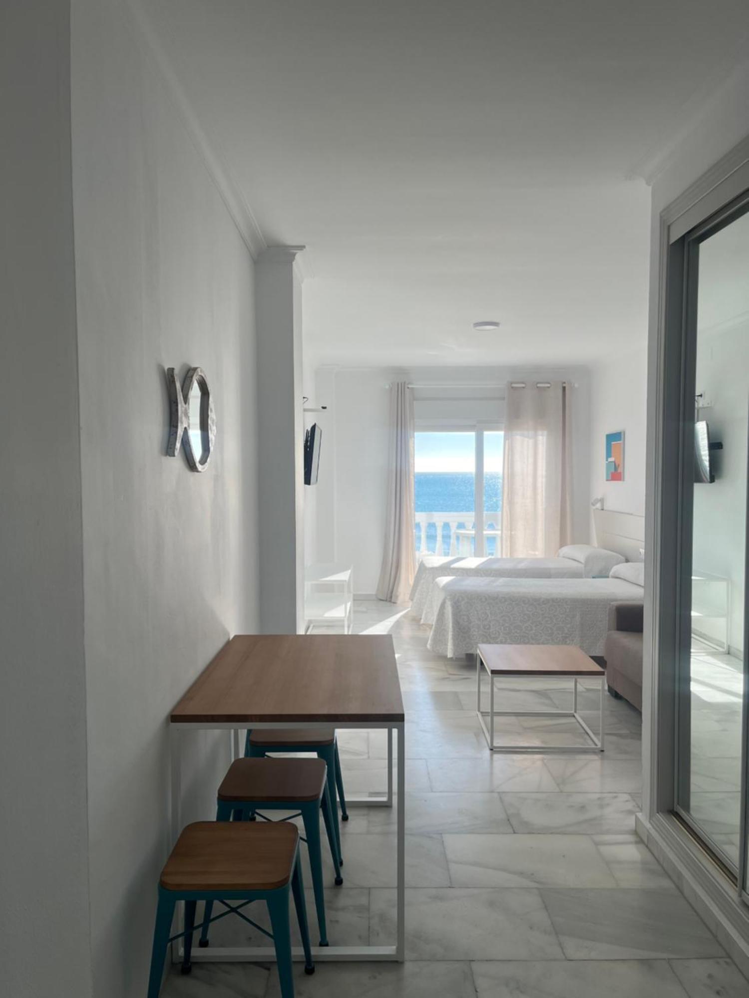 Apartamentos Guaquin ตอร์เรโมลิโนส ภายนอก รูปภาพ