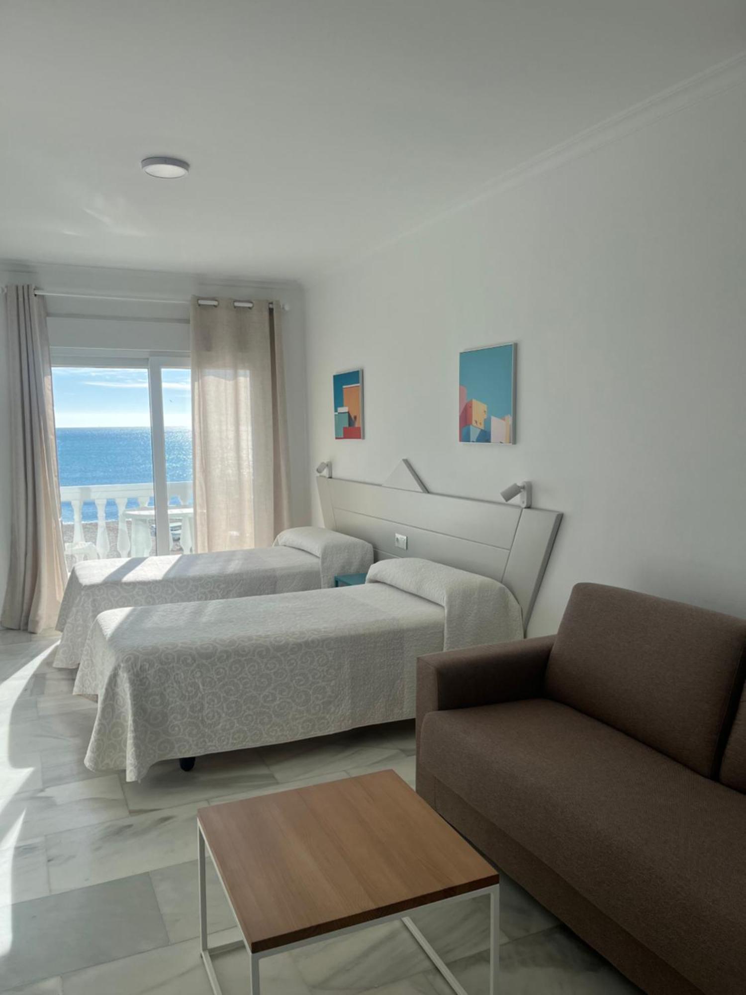 Apartamentos Guaquin ตอร์เรโมลิโนส ภายนอก รูปภาพ
